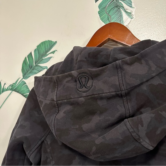 ‼️SOLD‼️Lululemon Camo Scuba Hoodie - Picture 5 of 6